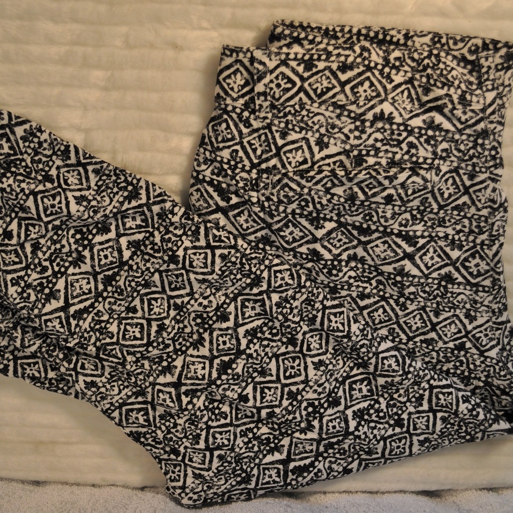 Vintage Lauren Ralph Lauren Geometric Lightweight Pants